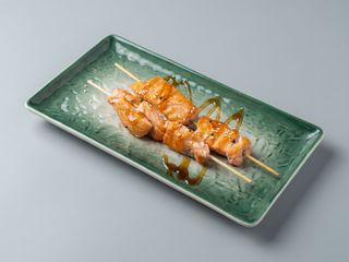 Yakitori De Salmón (2 Pzs.)