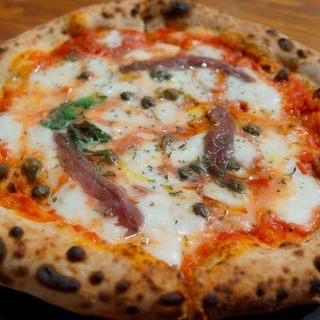 Pizza NAPOLETANA