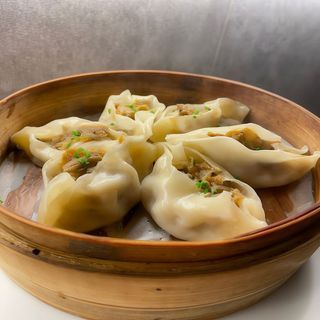 24B.Gyozas de Pato Asado Hoisin (6 Pzs.)