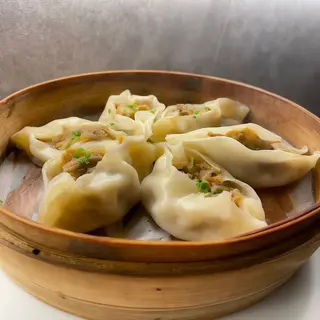 25.Gyozas de Ternera a la Brasa (picante) (6 Pzs.)
