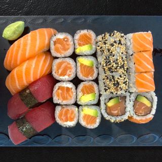 \\\\Bandeja de Fiesta (20 Uds.)\\\\