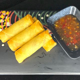 Rollitos Primavera (4 Uds.)