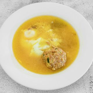 Menú: Sopa de la casa