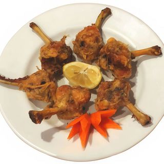 #51 Bolas de pollo frito (6 uds.)