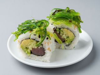 22A-Wakame Atún Roll(4 Uds.)