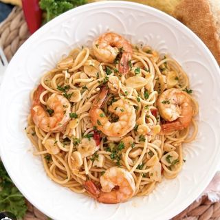 Espaguetis con Gambas Pil Pil (picante)