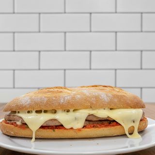 Menú Bocadillo Completo De Lomo Fresco