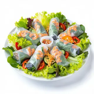 Ensalada Con Rollo De Primavera