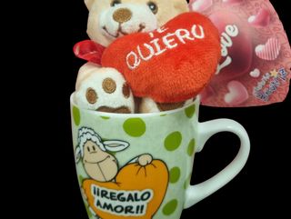 TAZA"REGALO AMOR" + PELUCHE