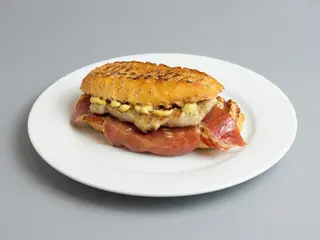 Llom amb pernil ibèric i mostassa 