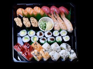 Bandeja De Sushi Variada 3 Personas (36 Uds.)