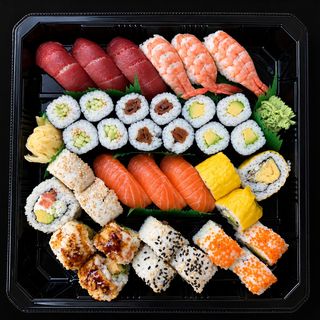 Bandeja De Sushi Variada 3 Personas (36 Uds.)
