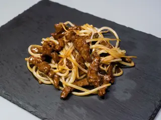 Ternera Con Brotes De Soja