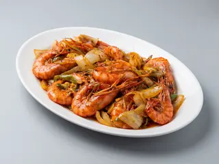 Langostinos Con Jengibre Y Puerros