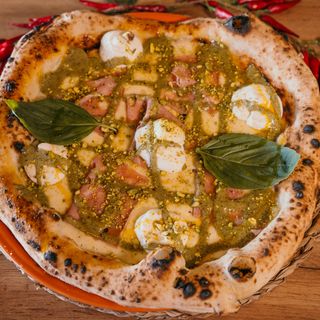 Pizza Bologna