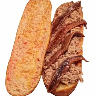 Bocadillo De Atún Con Sardinillas Y Anchoa con Alegria