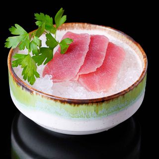 128.Sashimi Atún