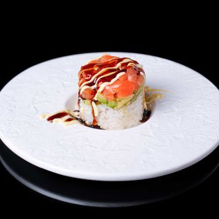124. Tarta De Salmón con aguacate