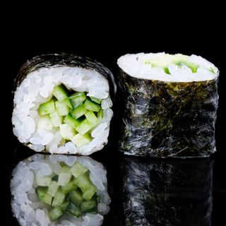 73. Maki De pepino (8 Uds.)