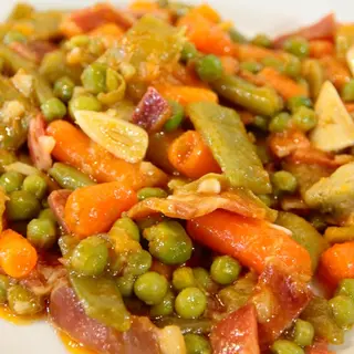 Menú de Hoy: 1º Menestra de Verduras 2º Merluza a la Gallega