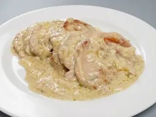 Taquitos De Lomo en salsa de cabrales para 1-2 persona (600gr aprox.)
