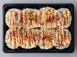Atún Picante Uramaki