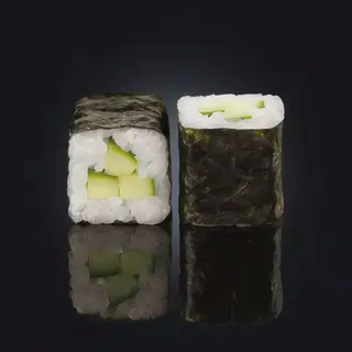 28- Maki pepino (8 pzs.)