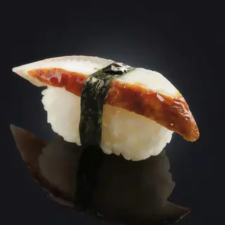 51- Nigiri anguila asada (3 pzs.)