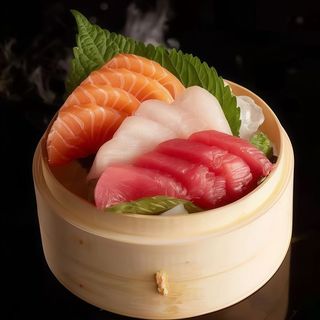 22B- Sashimi Salmón, Atún y Pez mantequilla