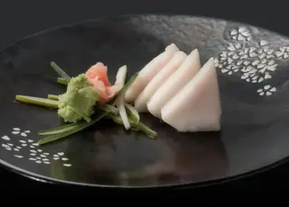 22F- Sashimi pez mantequilla (12 pzs.)