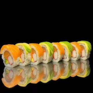 59. Dragón Roll Arcoíris Atún (8 Pzs.)