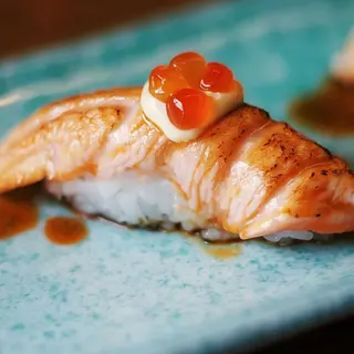 Nigiri Salmón (8 Uds.)