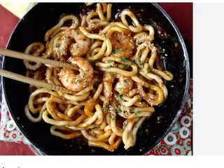 Udon Con Gambas Y Verdura
