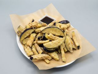 Berenjenas Fritas Con Miel De Caña