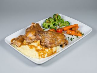 Codillo de cerdo cocido