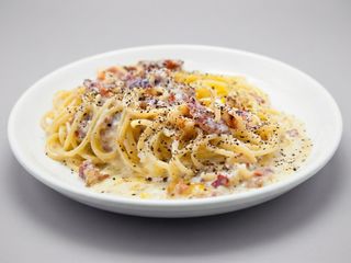 SPAGHETTI ALLA CARBONARA