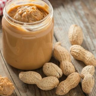 Panini relleno de crema de cacahuete