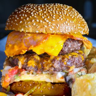 Doble Splash Burger + patatas fritas