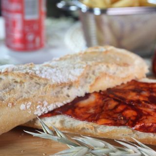 Bocadillo de pan chapata