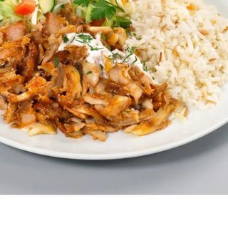 Arroz con carne pequeño