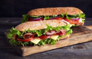 Bocadillo De Pollo Desmenuzado (Pequeño)