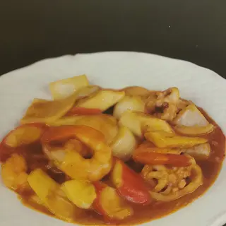 244. mariscos con salsa de curry