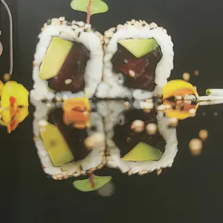 145. Uramaki De Atún (8 Uds.)