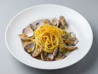 Spaghetti Alle Vongole E Bottarga