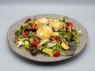 Ensalada De Queso De Cabra Y Nueces