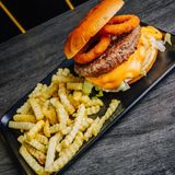 Hamburguesa Cheddar De Buey