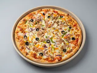 Pizza (large) + 1 litro