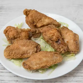 Racion alitas de pollo 6 unds