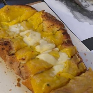 Pan de ajo con queso