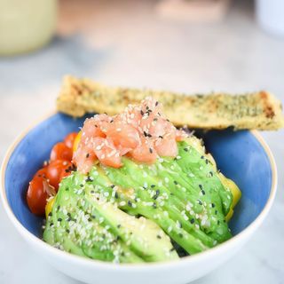 Poke Style Salmón